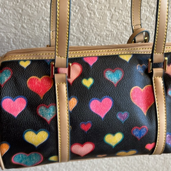 Black with multi colored hearts satchel bag - Picture 4 of 17